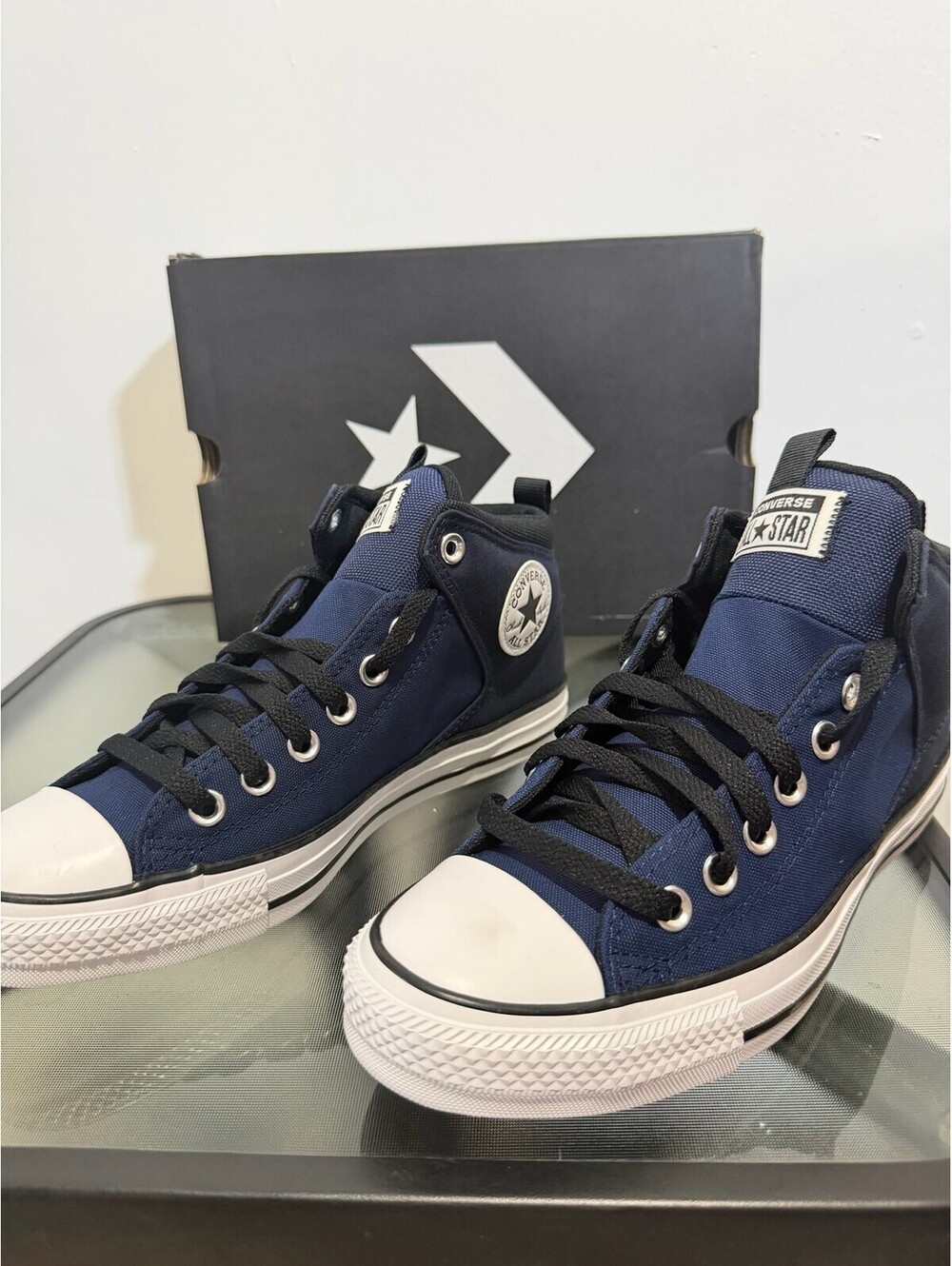 Converse Lowtop Blue Size 9.5
